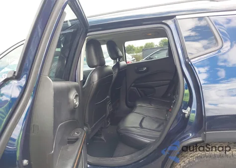 2018 Jeep Compass Limited 4X4 из США, поврежденный, VIN 3C4NJDCB8JT397114